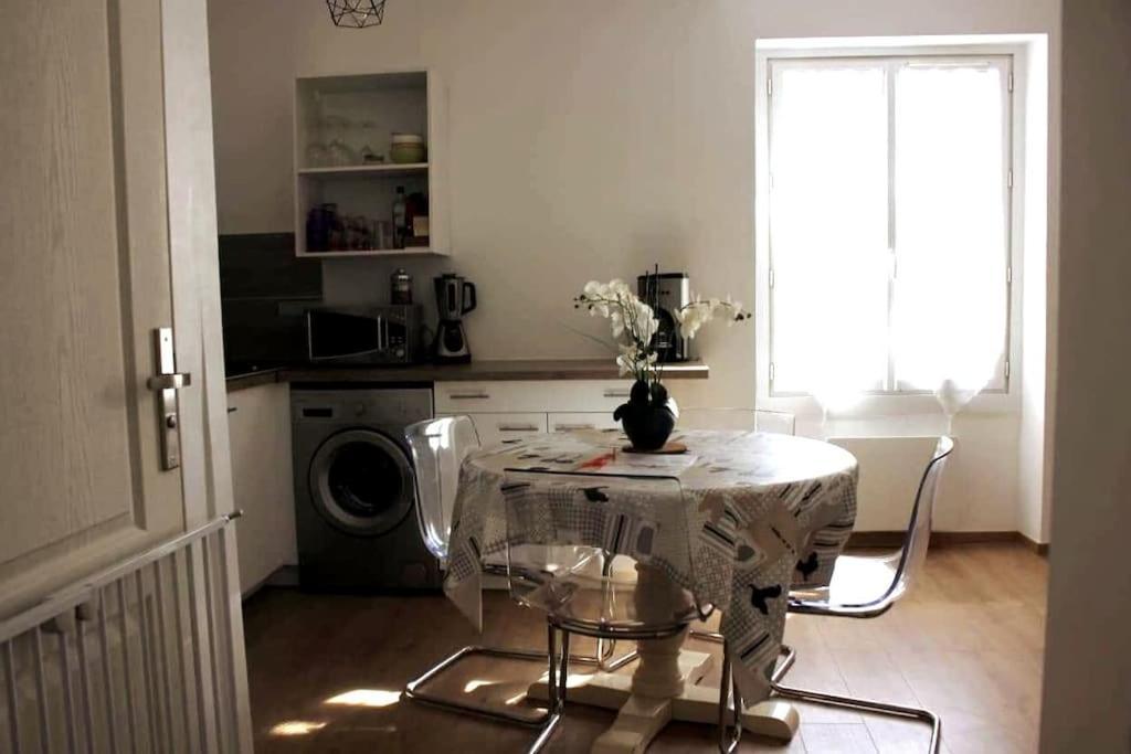 Au Coeur De Saint Chamas Apartment ภายนอก รูปภาพ